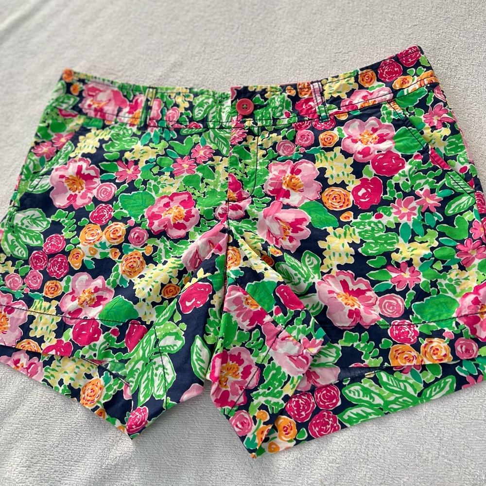 Lilly Pulitzer Size 10 womens shorts